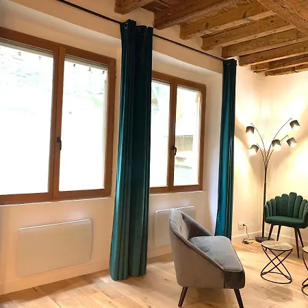 Cosy Et Calme En Hyper Centre - La Cour Des Bois