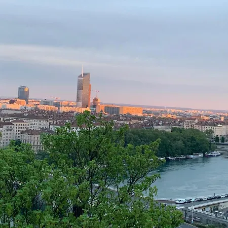 Apartman Cosy Et Calme En Hyper Centre - La Cour Des Bois